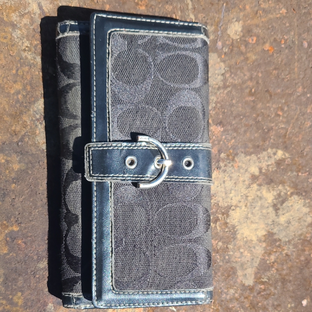 Women's Coach TRI-Fold Wallet Signature Canvas Black